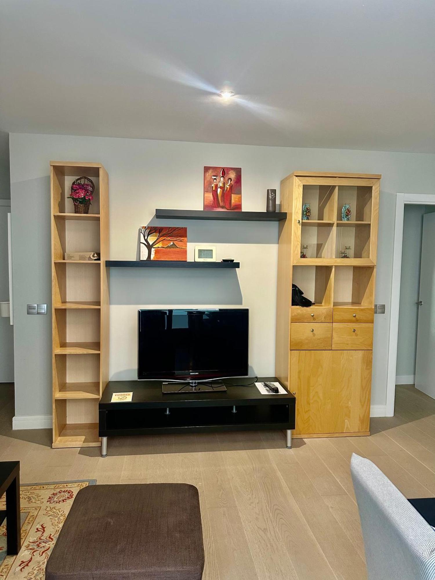 Ranee - 2 Bed 2 Bath In Centre *