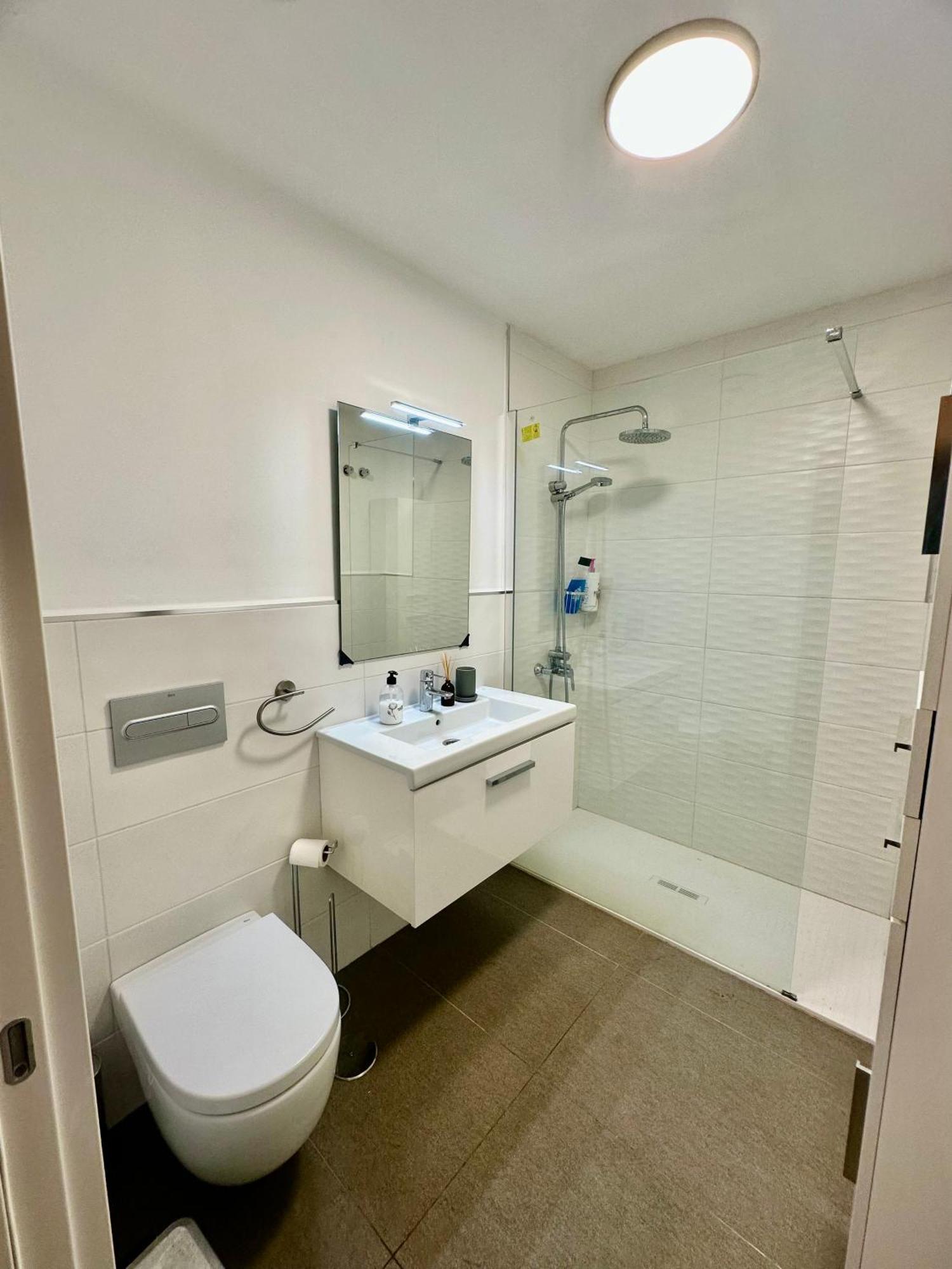 Ranee - 2 Bed 2 Bath In Centre Appartement Las Palmas