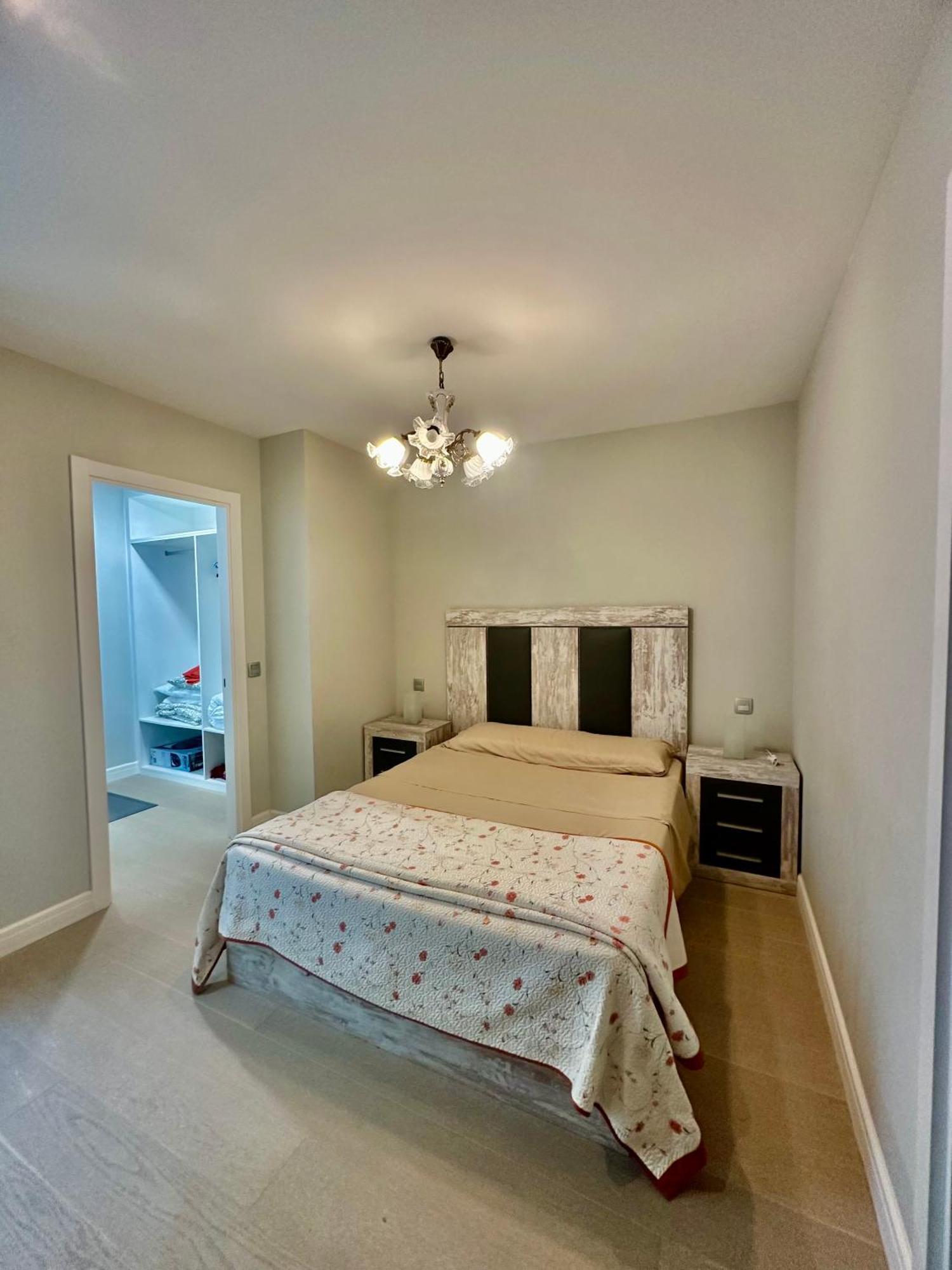 Ranee - 2 Bed 2 Bath In Centre *